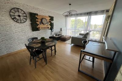 Enlarge image, modal window