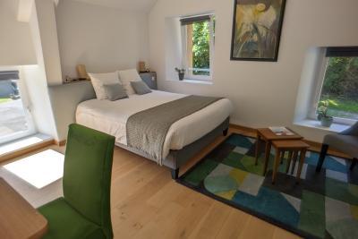 Enlarge image, modal window