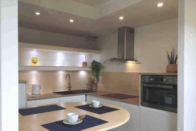 Enlarge image, modal window