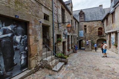 Enlarge image, modal window - Photo Villedieu-les-Poêles