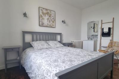 Enlarge image, modal window