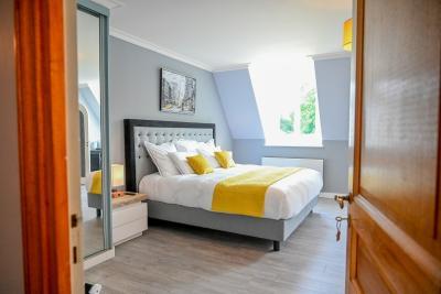 Enlarge image, modal window