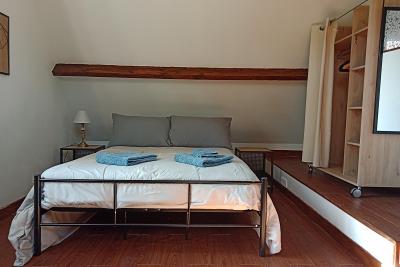 Enlarge image, modal window