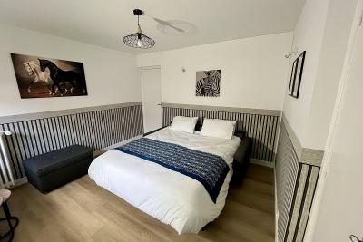 Enlarge image, modal window