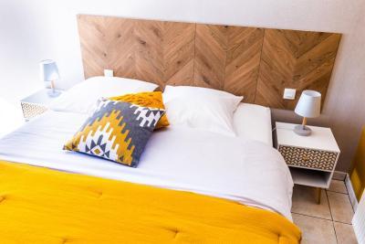 Enlarge image, modal window