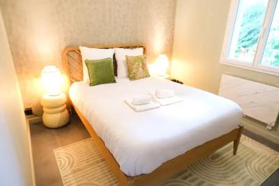 Enlarge image, modal window