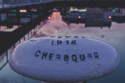 Enlarge image, modal window