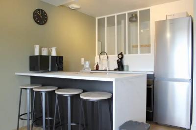 Enlarge image, modal window