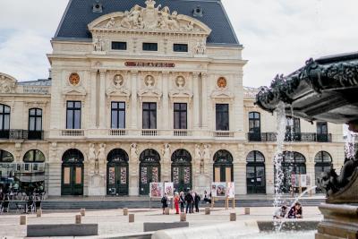 Enlarge image, modal window