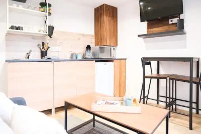 Enlarge image, modal window