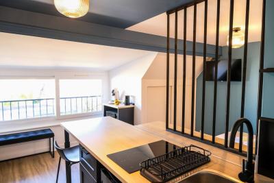 Enlarge image, modal window