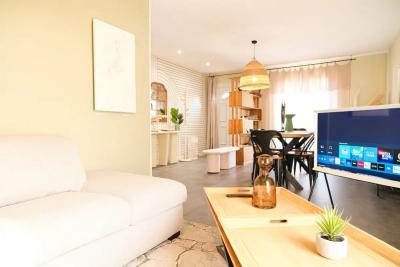 Enlarge image, modal window