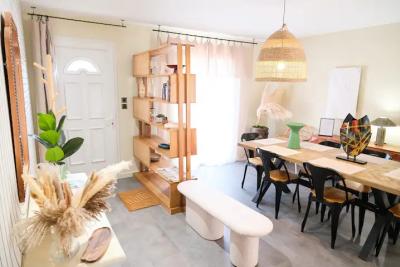 Enlarge image, modal window