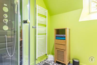 Enlarge image, modal window