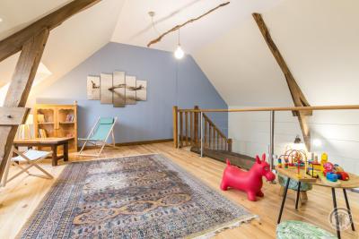 Enlarge image, modal window