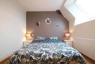 Enlarge image, modal window