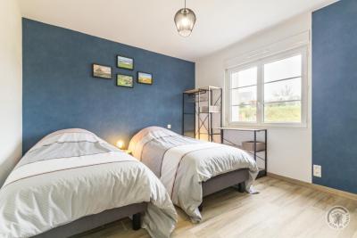 Enlarge image, modal window