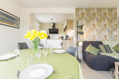 Enlarge image, modal window