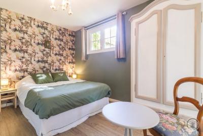 Enlarge image, modal window