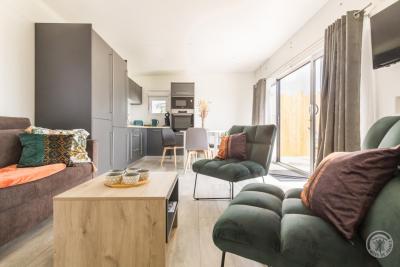 Enlarge image, modal window