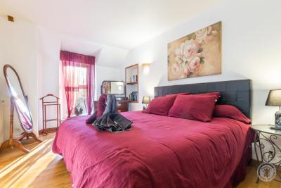 Enlarge image, modal window