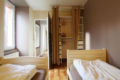 Enlarge image, modal window