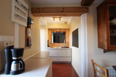 Enlarge image, modal window