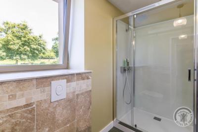 Enlarge image, modal window