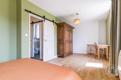 Enlarge image, modal window