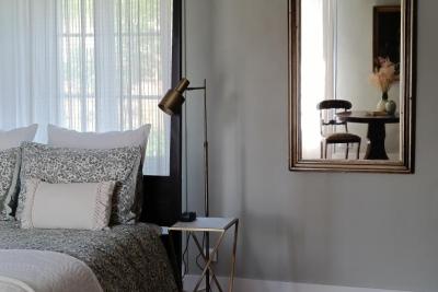 Enlarge image, modal window