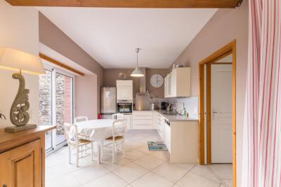 Enlarge image, modal window