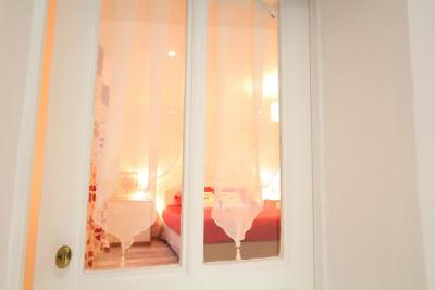 Enlarge image, modal window