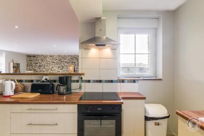 Enlarge image, modal window