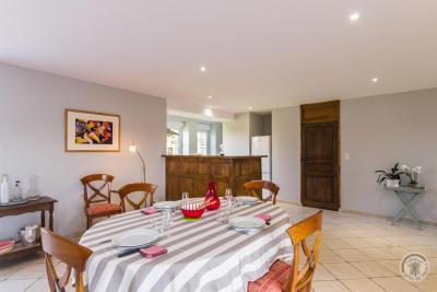 Enlarge image, modal window