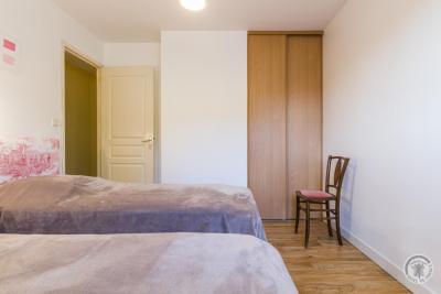 Enlarge image, modal window