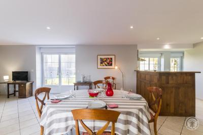 Enlarge image, modal window