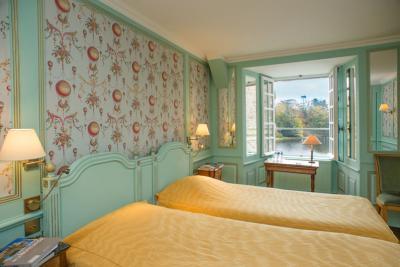 Enlarge image, modal window