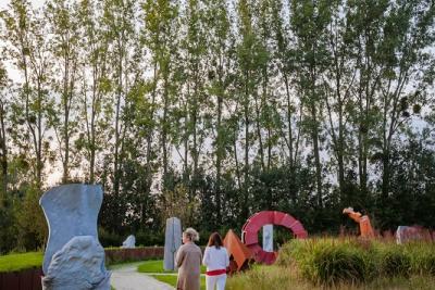 Enlarge image, modal window