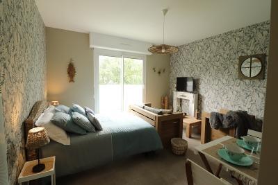 Enlarge image, modal window