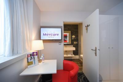 Enlarge image, modal window