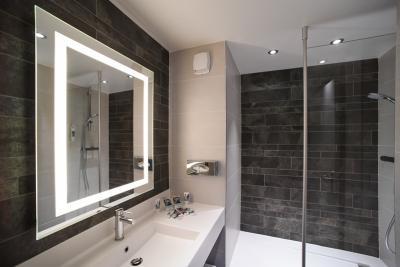 Enlarge image, modal window