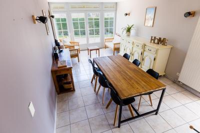 Enlarge image, modal window