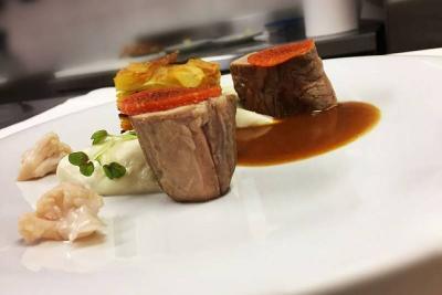 Enlarge image, modal window