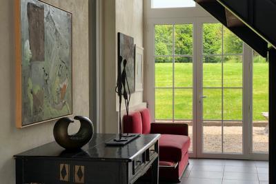 Enlarge image, modal window