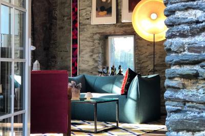 Enlarge image, modal window