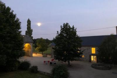 Enlarge image, modal window