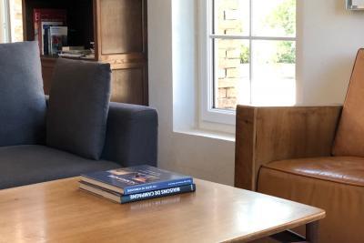 Enlarge image, modal window