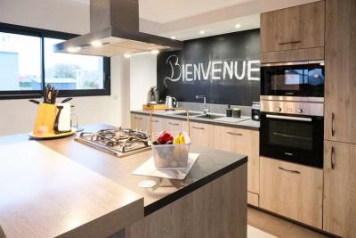 Enlarge image, modal window