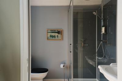 Enlarge image, modal window
