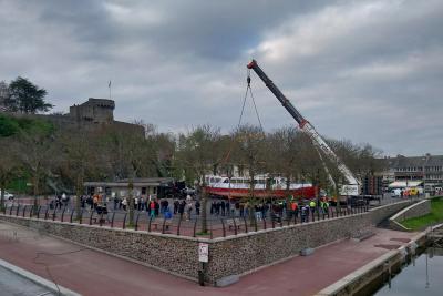 Enlarge image, modal window